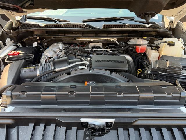Used 2024 GMC Sierra 3500 AT4 w/ Technology Package AWD/4WD image 24