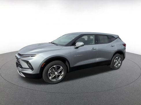 Used 2025 Chevrolet Blazer LT image 8