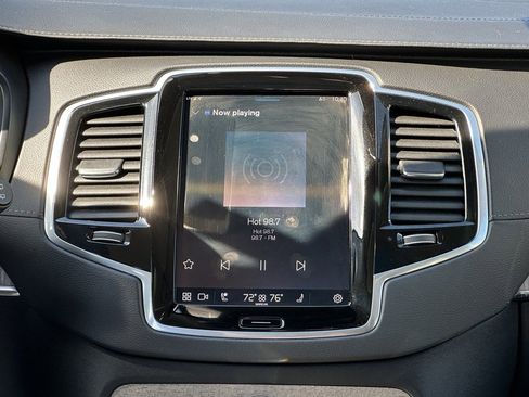 Used 2023 Volvo XC90 B6 Ultimate w/ Protection Package Premier image 18