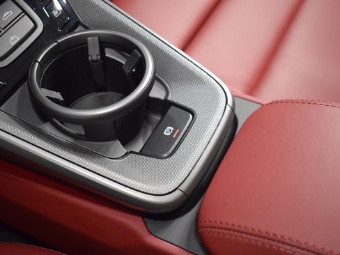 Used 2024 Porsche 911 Carrera 4S image 36