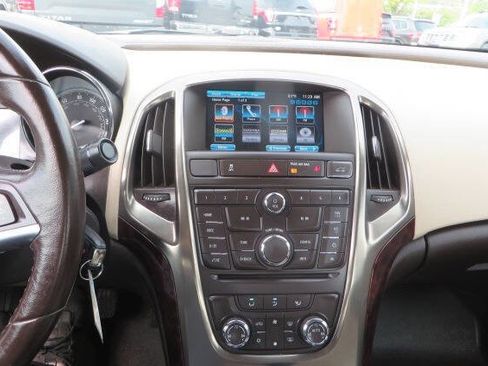 Used 2014 Buick Verano FWD image 21