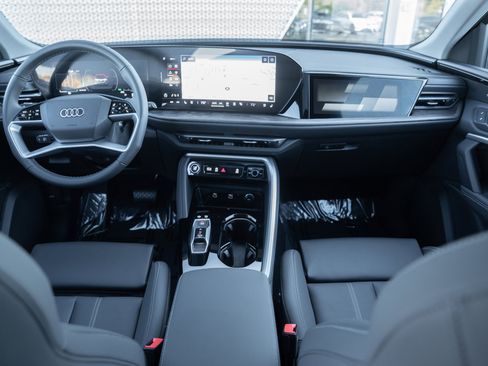 New 2025 Audi Q5 Prestige image 8
