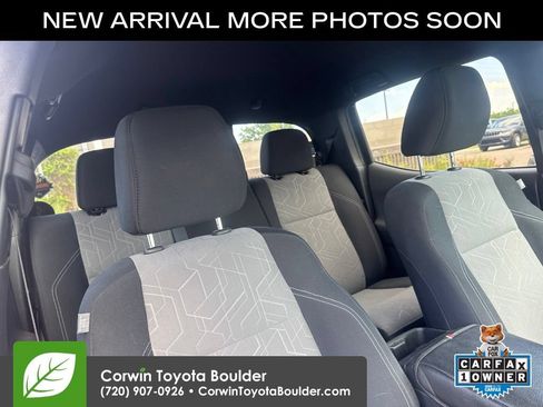 Used 2023 Toyota Tacoma TRD Off-Road w/ Technology Package AWD/4WD image 10