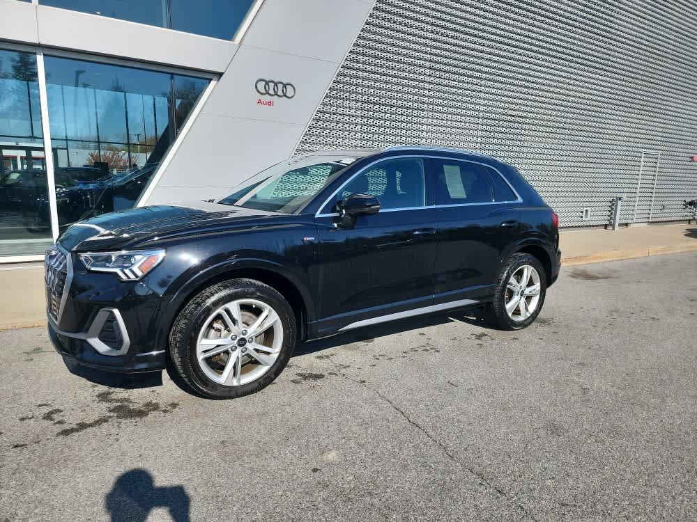Used 2024 Audi Q3 2.0T Premium AWD/4WD image 1