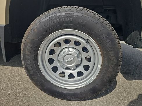 Used 2024 Chevrolet Colorado W/T image 6