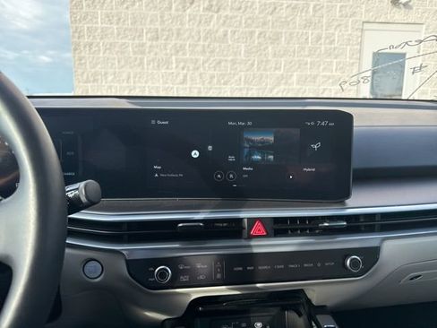 Used 2025 Kia Sorento SX Prestige image 11