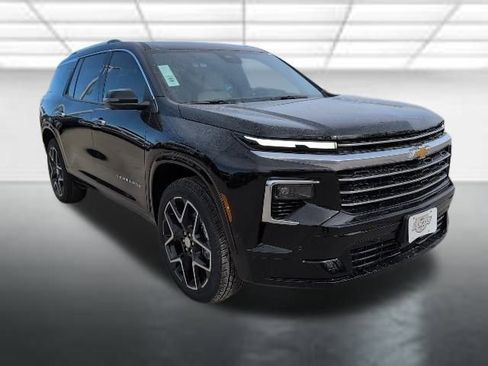 New 2026 Chevrolet Traverse High Country w/ LPO, Floor Liner Package image 1
