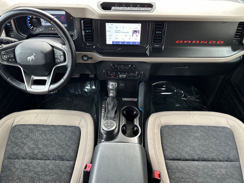 Used 2022 Ford Bronco Wildtrak image 10