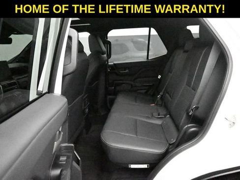Used 2025 Toyota 4Runner Limited AWD/4WD image 33