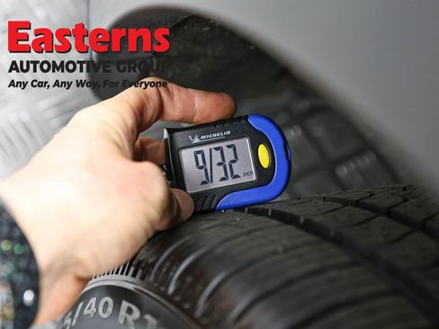 Used 2021 Tesla Model Y Long Range image 23