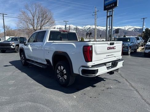 Used 2025 GMC Sierra 3500 Denali w/ Denali Reserve Package image 5