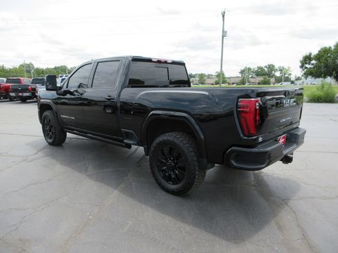 Used 2024 GMC Sierra 2500 Denali Ultimate w/ Max Trailering Package AWD/4WD image 9