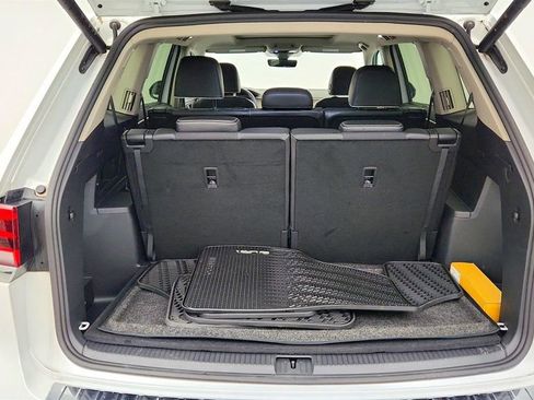 Used 2024 Volkswagen Atlas SEL Premium R-Line image 22