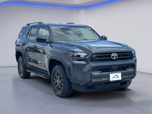 Used 2025 Toyota 4Runner SR5 AWD/4WD image 5