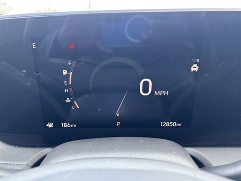 Certified 2024 Buick Encore GX Preferred w/ Comfort Package image 11