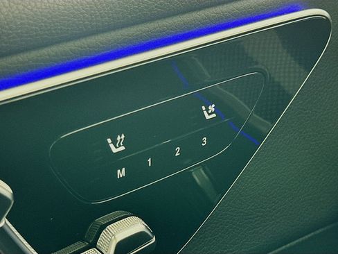 Used 2026 Mercedes-Benz GLC 300 image 22