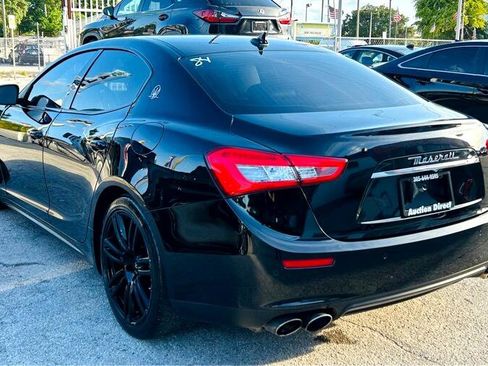 Used 2017 Maserati Ghibli w/ Sport Package image 3