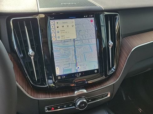 Used 2023 Volvo XC60 B5 Plus w/ Protection Package Premier image 19