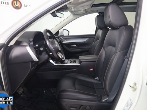 Used 2024 MAZDA CX-90 Plug-In Hybrid w/ Premium Pkg image 12