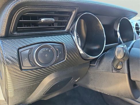 Used 2017 Ford Mustang Coupe image 12