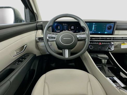New 2026 Hyundai Tucson SEL Plus FWD image 18