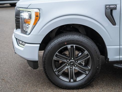 Used 2022 Ford F150 XLT w/ Equipment Group 302A High image 10