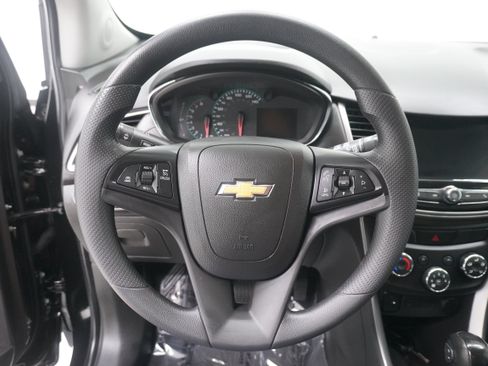 Used 2020 Chevrolet Trax LS w/ Tint and Cruise Package FWD image 16