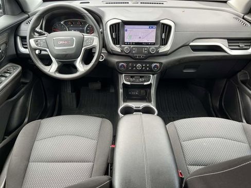 Used 2023 GMC Terrain SLE w/ Driver Convenience Package image 15