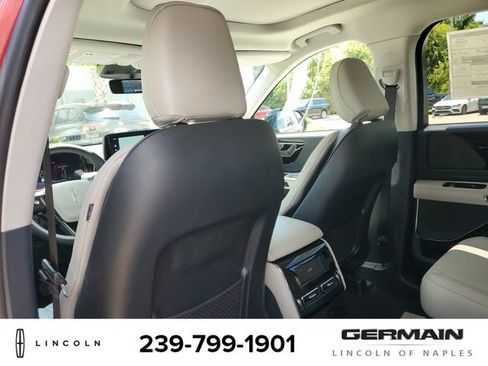 New 2026 Lincoln Aviator AWD image 21