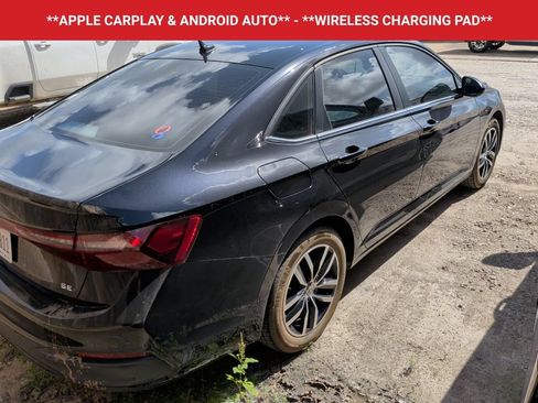 Used 2025 Volkswagen Jetta SE FWD image 6