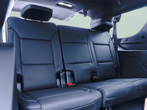 Used 2023 GMC Yukon Denali w/ Denali Reserve Package image 34