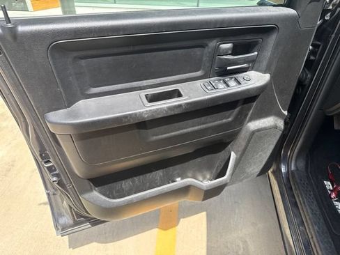 Used 2019 RAM 1500 Tradesman w/ Chrome Plus Package RWD image 15