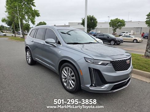Used 2024 Cadillac XT6 Premium Luxury w/ Technology Package FWD image 3
