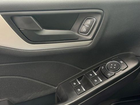 Certified 2022 Ford Escape SE w/ SE Sport Appearance Package image 26