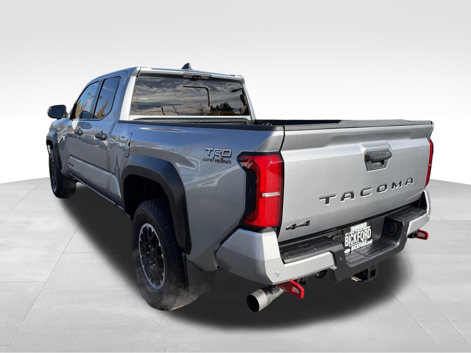 Used 2024 Toyota Tacoma TRD Off-Road w/ TRD Off Road Premium Package AWD/4WD image 8