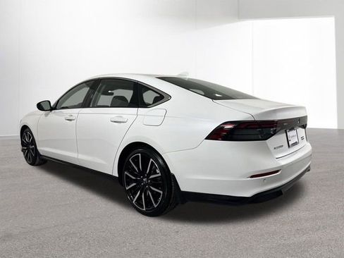Used 2025 Honda Accord Touring image 32