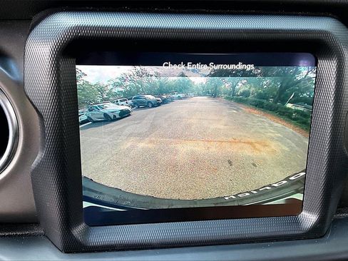 Used 2021 Jeep Wrangler Unlimited Rubicon image 13