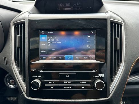 Used 2020 Subaru Crosstrek 2.0i Premium w/ Moonroof Package 1 AWD/4WD image 29