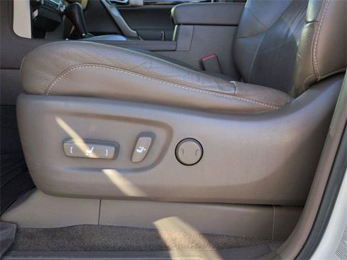 Used 2015 Lexus GX 460 w/ Premium Package image 19