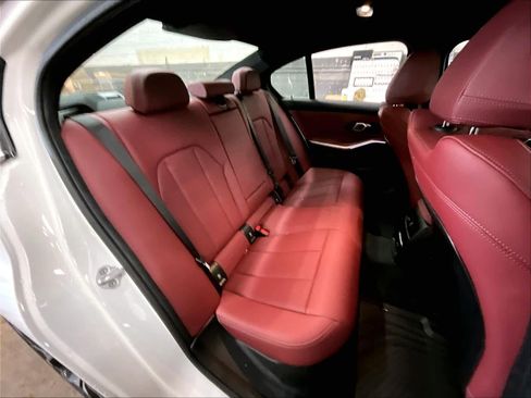 Used 2025 BMW 330i Sedan w/ Convenience Package image 30