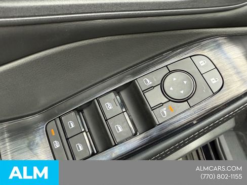 Used 2025 Nissan Rogue SV image 24