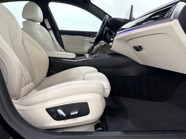 Used 2021 BMW 530i xDrive w/ Convenience Package AWD/4WD image 20