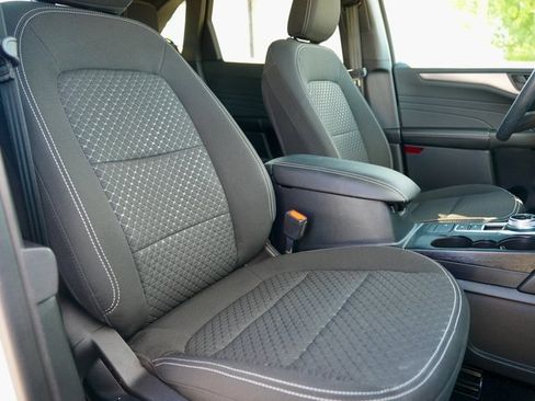 Used 2023 Ford Escape Active image 9