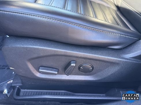 Used 2024 Ford Edge SEL image 19