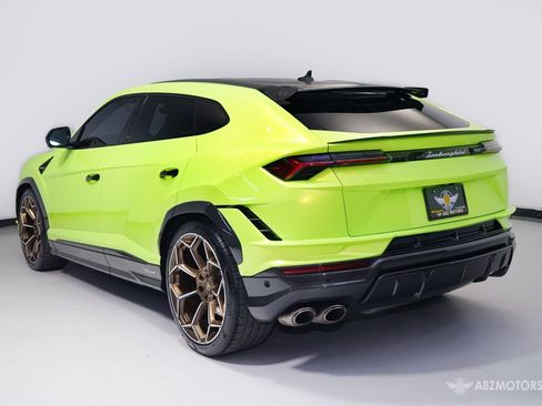 Used 2024 Lamborghini Urus Performante AWD/4WD image 7