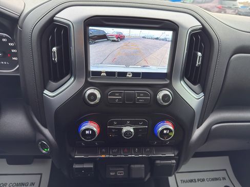 Used 2021 GMC Sierra 1500 SLE w/ Preferred Package image 21