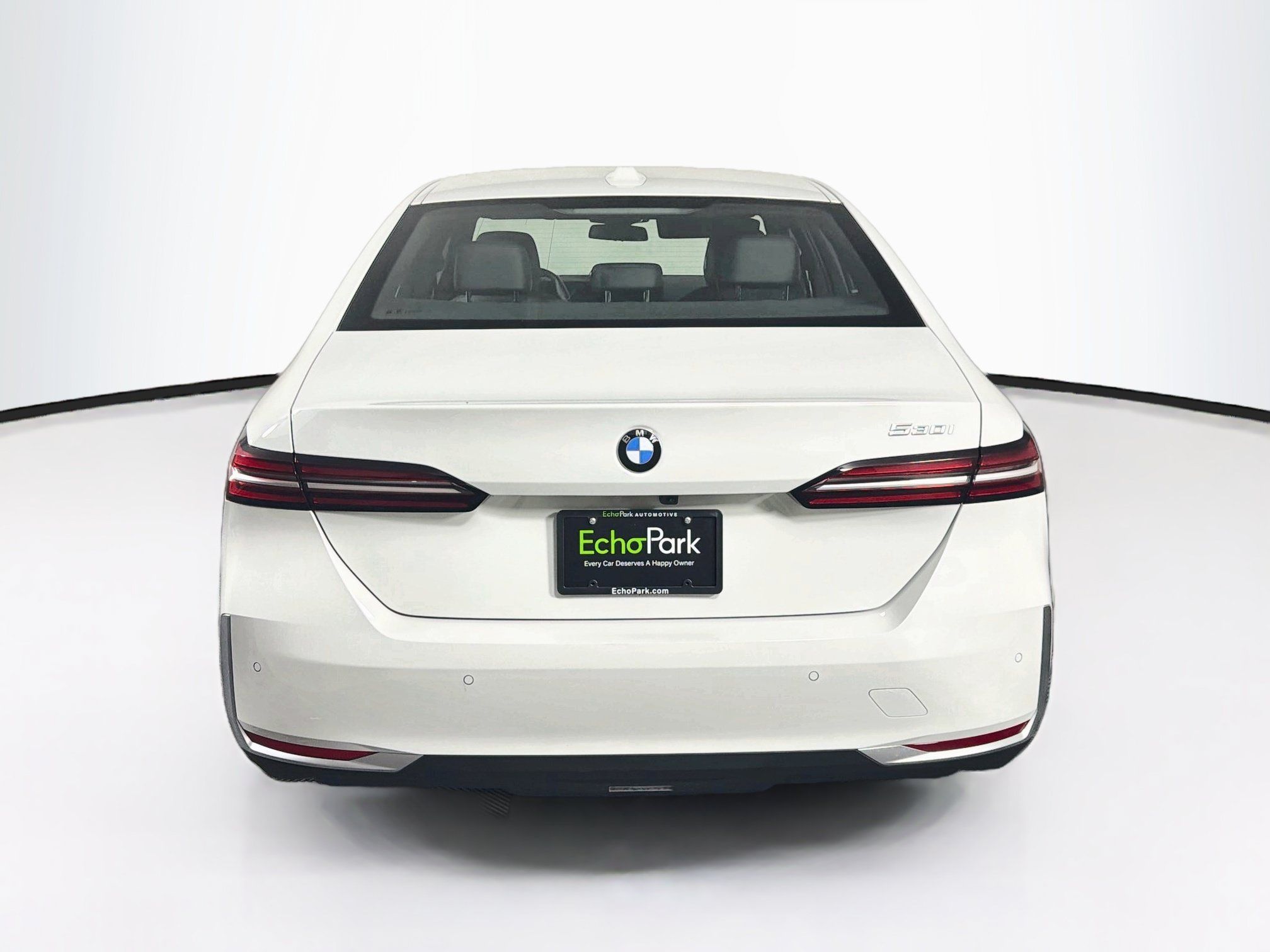 Used 2026 BMW 530i w/ Premium Package RWD image 7