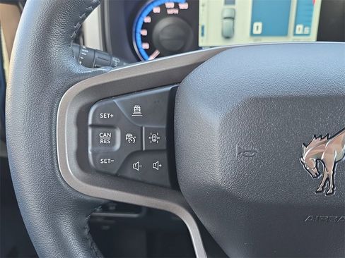 Used 2023 Ford Bronco Outer Banks image 17