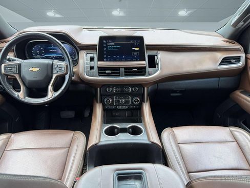 Used 2023 Chevrolet Suburban High Country w/ Premium Package 2 RWD image 15