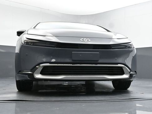 New 2025 Toyota Prius Plug-In Hybrid FWD image 30